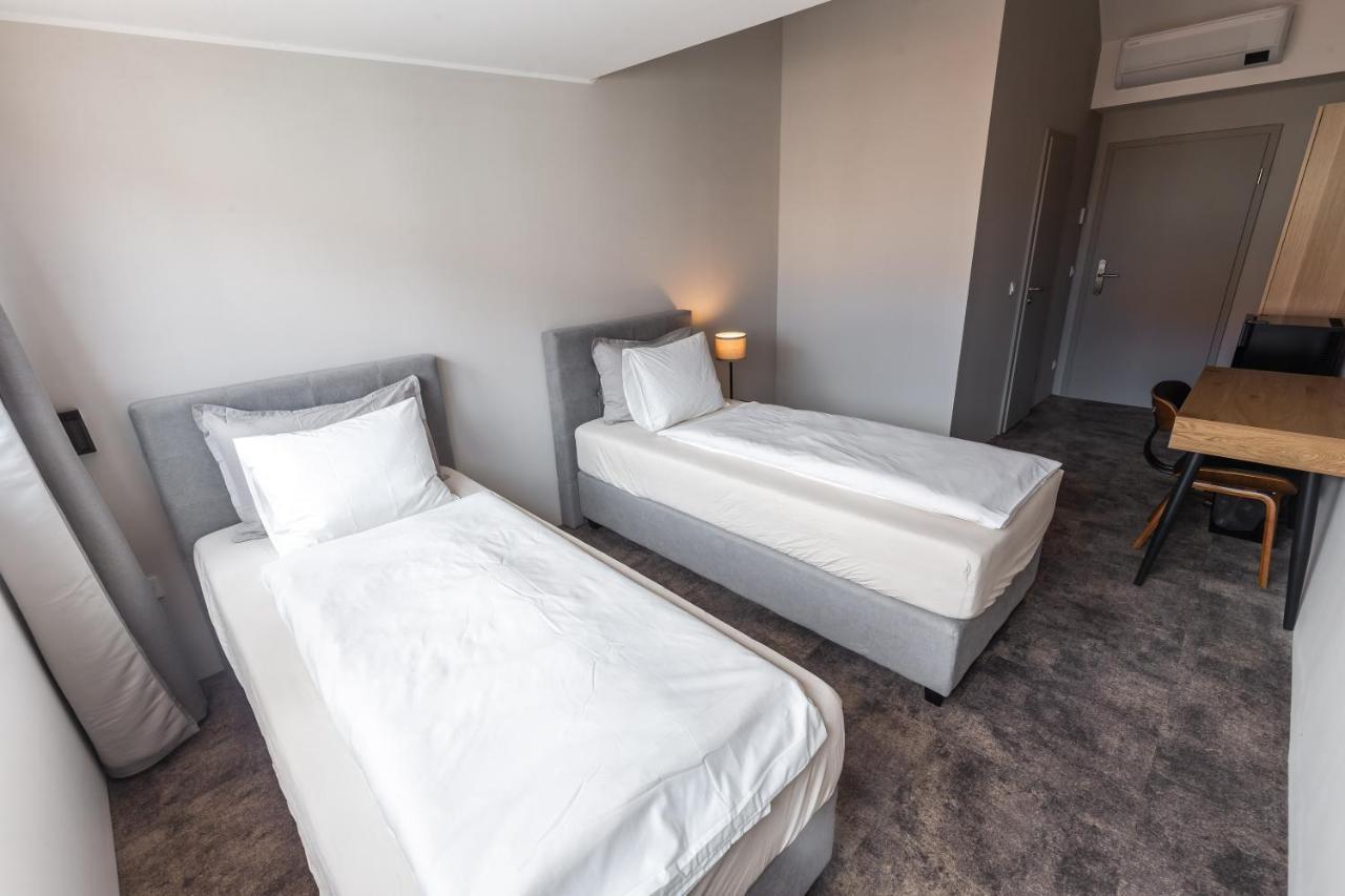 Opera Hotel 马里博尔 外观 照片