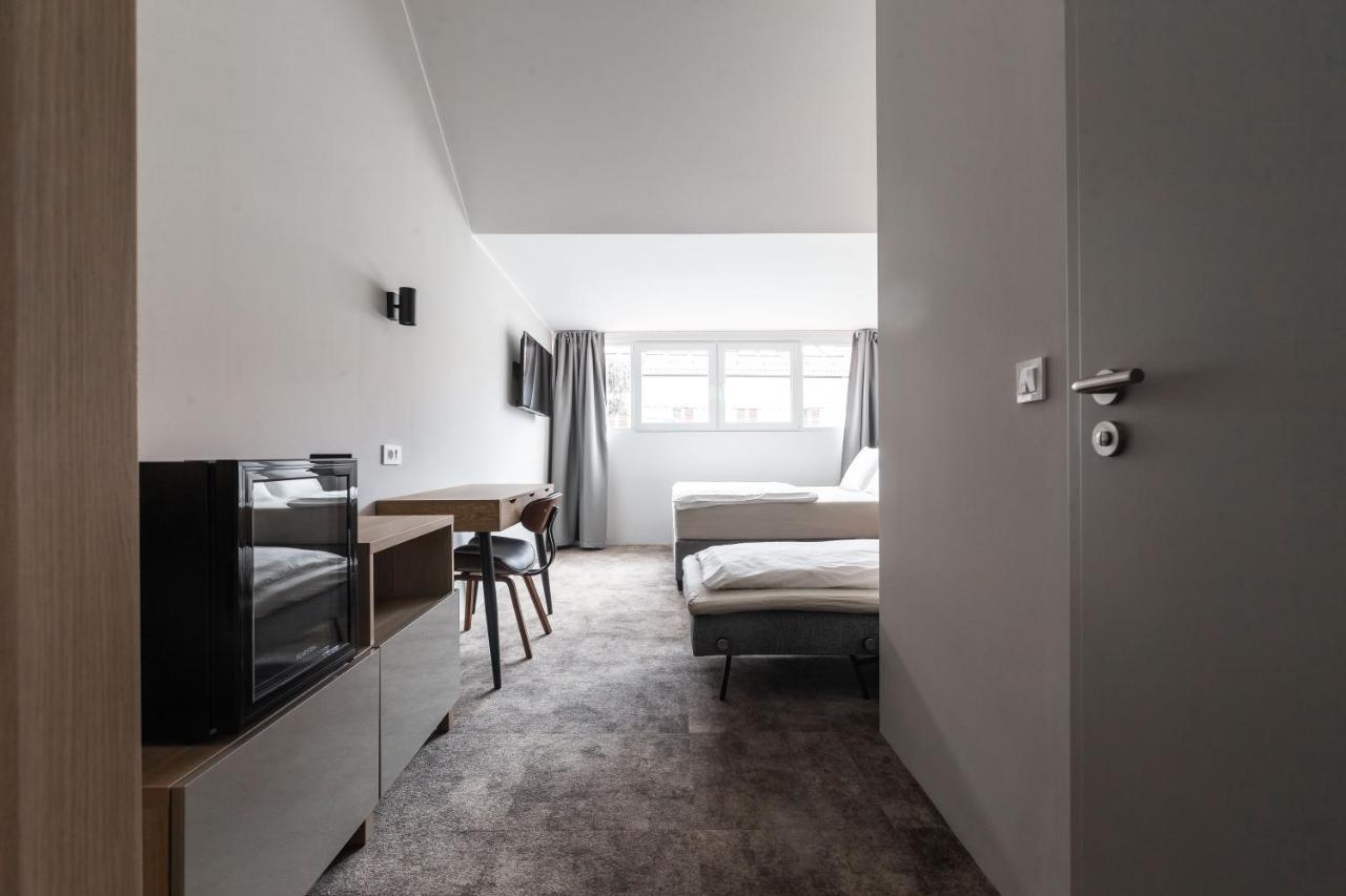 Opera Hotel 马里博尔 外观 照片